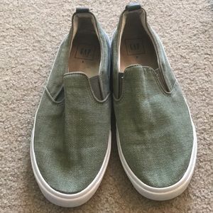 Gap slip on sneakers